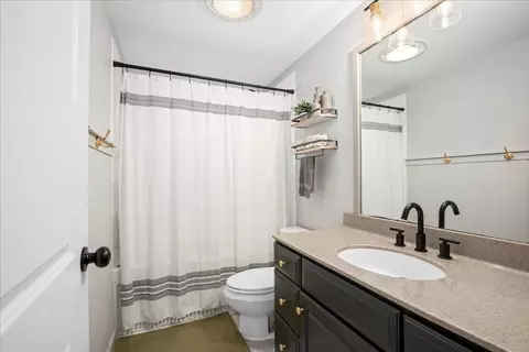 Bath - 32 Stratton Dr, Hudson, MA 01749 photo 1 of 1