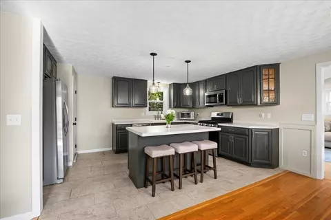 Kitchen - 32 Stratton Dr, Hudson, MA 01749 photo 1 of 7
