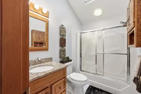 28 Nonquit St, Worcester, MA 01604 photo 39
