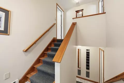 28 Nonquit St, Worcester, MA 01604 photo 4