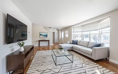 4 Rowe Ct #4, Roslindale, MA 02131