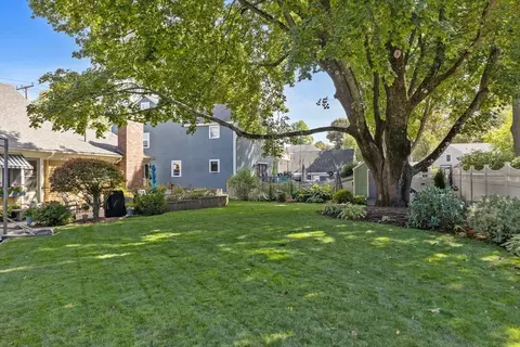 57 Wave Ave, Wakefield, MA 01880 photo 3