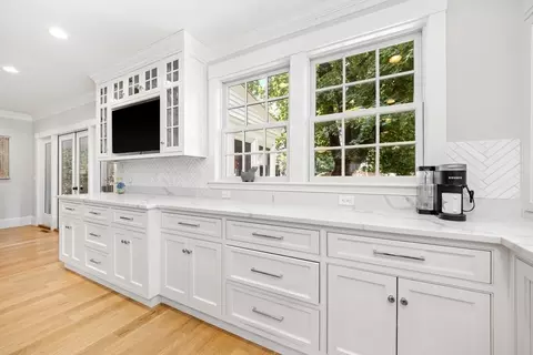6 Leavitt St, Hingham, MA 02043 photo 8