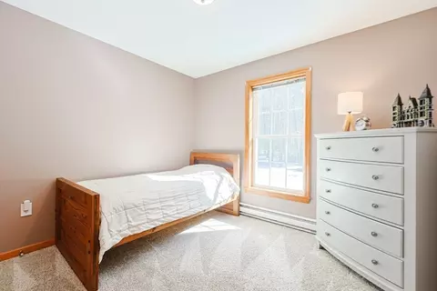 8 Wallis St, Douglas, MA 01516 photo 17