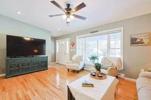 8 Wallis St, Douglas, MA 01516 photo 40