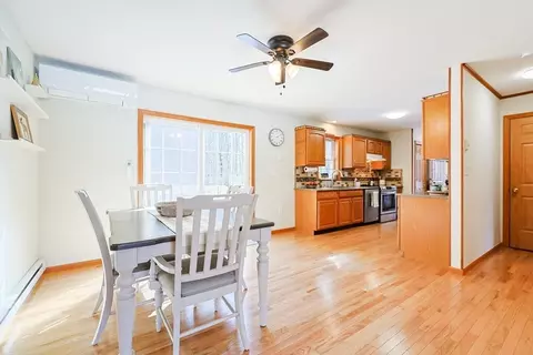 8 Wallis St, Douglas, MA 01516 photo 8