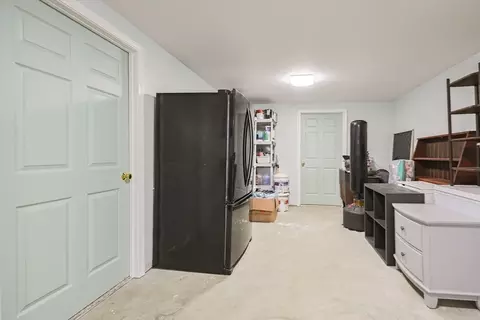 8 Wallis St, Douglas, MA 01516 photo 32