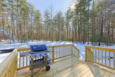 8 Wallis St, Douglas, MA 01516 photo 33