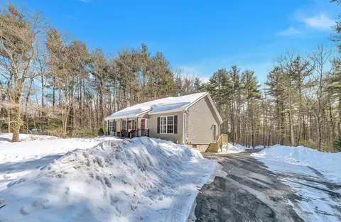 8 Wallis St, Douglas, MA 01516 photo 37
