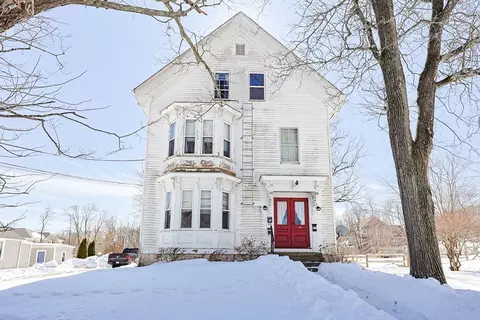 84 Barrows St, North Attleboro, MA 02760