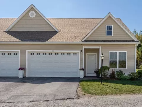 843 Ledgewood Way #843, Clinton, MA 01510
