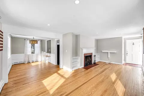 140 Slumber Ln, Springfield, MA 01128 photo 4
