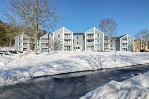 2 Marc Dr # A, Plymouth, MA 02360