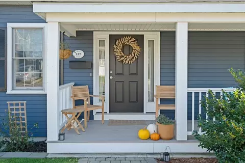 157 Green #3., Marblehead, MA 01945