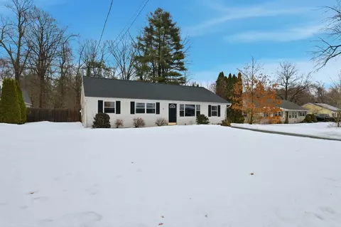 55 Old Farm Rd, Springfield, MA 01119 photo 2