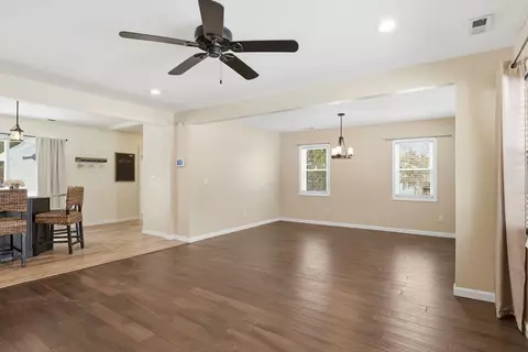 55 Old Farm Rd, Springfield, MA 01119 photo 5