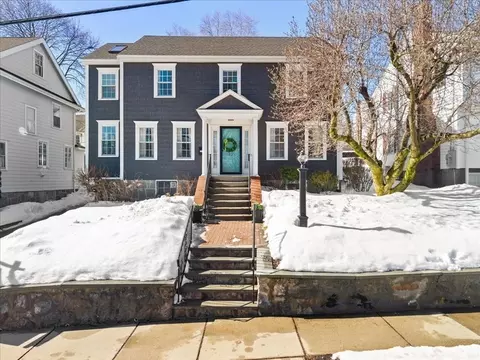 32 Russett Rd, West Roxbury, MA 02132
