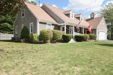 10 Birch Bottom Cir, Rockland, MA 02370