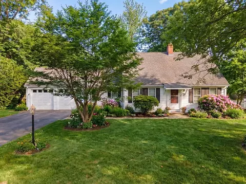 34 Cudworth Rd, Scituate, MA 02066