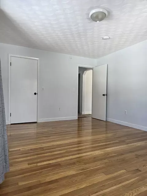 Bedroom - 55 Apthorp St, Worcester, MA 01606 photo 4 of 7