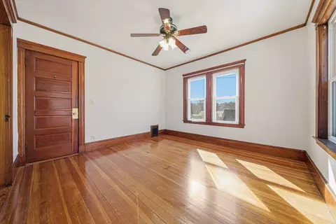 36 Jasper St, Saugus, MA 01906 photo 22