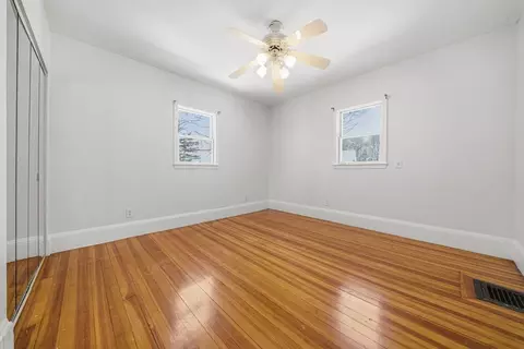 36 Jasper St, Saugus, MA 01906 photo 17