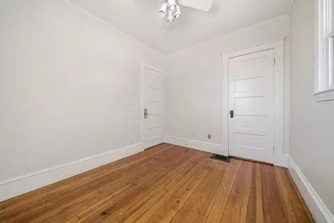 36 Jasper St, Saugus, MA 01906 photo 14