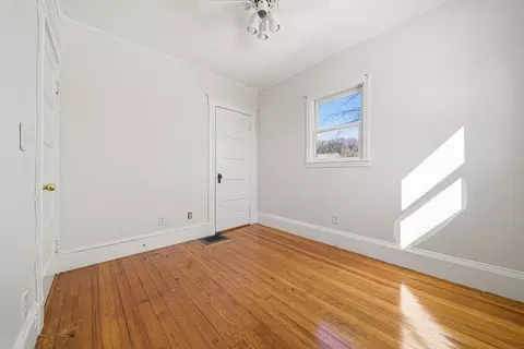 36 Jasper St, Saugus, MA 01906 photo 15