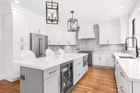 2 Arrow Path, Natick, MA 01760 photo 8