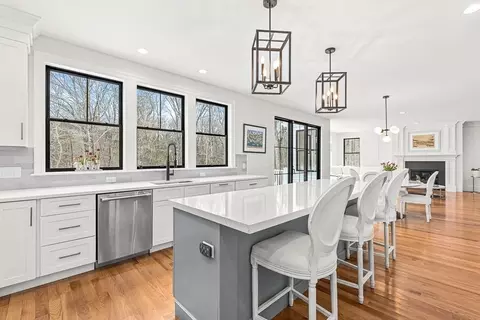 2 Arrow Path, Natick, MA 01760 photo 9