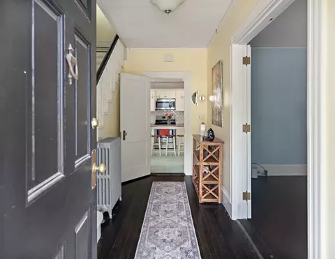 15 E Grove St, Middleboro, MA 02346