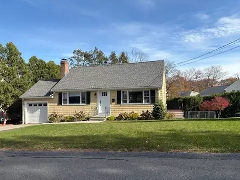 337 Washington St, Arlington, MA 02474