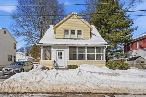 34 Worthy Ave, West Springfield, MA 01089
