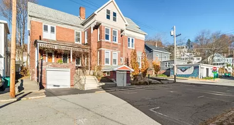 58 Oliver St, Fitchburg, MA 01420