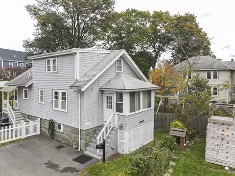 132 Centre St, Quincy, MA 02169