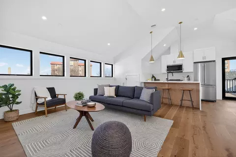 14 Hamlet #C, Somerville, MA 02143