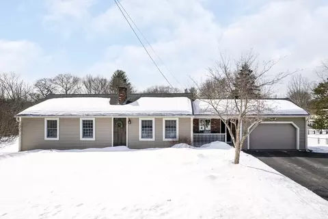 19 Fitzpatrick Rd, Grafton, MA 01519