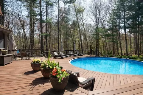 30 Christa Dr, Rowley, MA 01969 photo 4