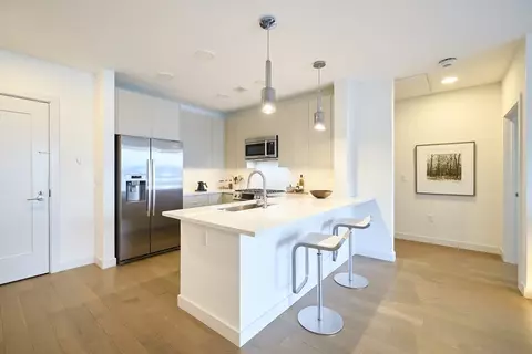 45 Lewis St #313, Boston, MA 02128
