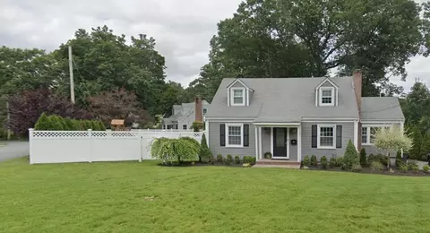 Exterior - 3 Macarthur Rd, Natick, MA 01760 photo 3 of 8
