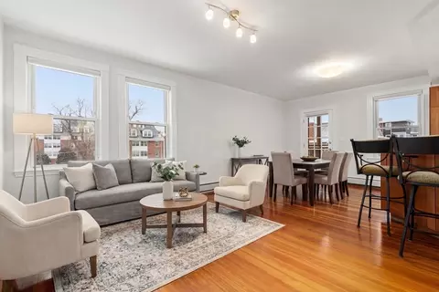 133 Westbourne Ter #2, Brookline, MA 02446