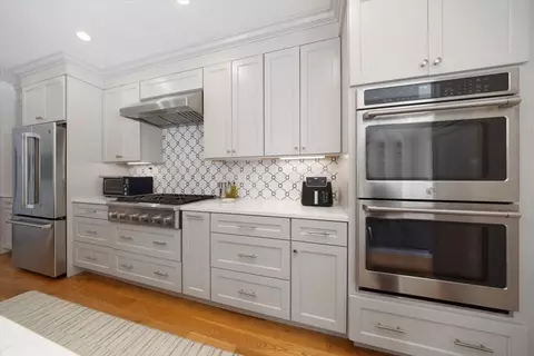 1 Squirrel Hill Ln, Hingham, MA 02043 photo 6