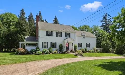 1 Squirrel Hill Ln, Hingham, MA 02043 photo 2