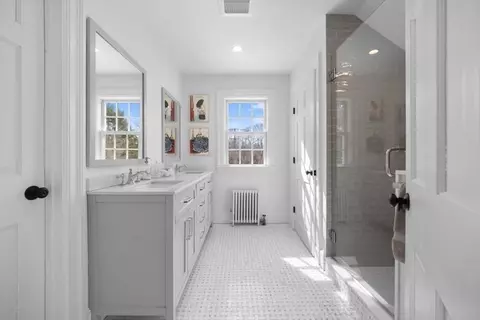 1 Squirrel Hill Ln, Hingham, MA 02043 photo 14