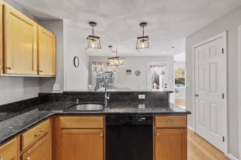 3 Carnation Cir #C, Reading, MA 01867 photo 8
