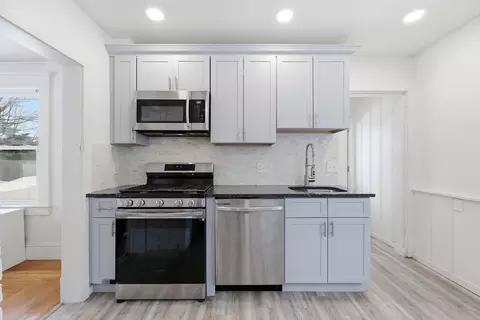 170 Plumtree Rd, Springfield, MA 01118 photo 4