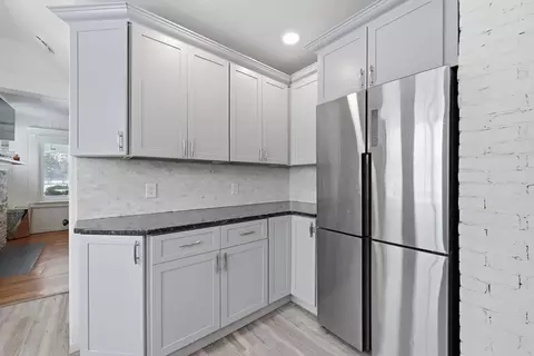 170 Plumtree Rd, Springfield, MA 01118 photo 6