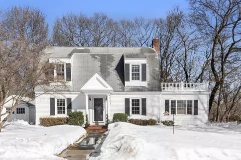 10 Dartmouth Rd, Andover, MA 01810