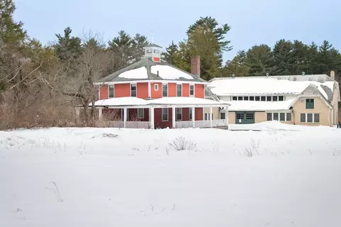 133 Wellesley St, Weston, MA 02493