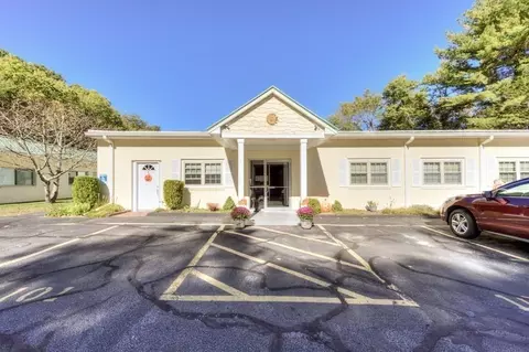 215 Mill St #113, Worcester, MA 01602